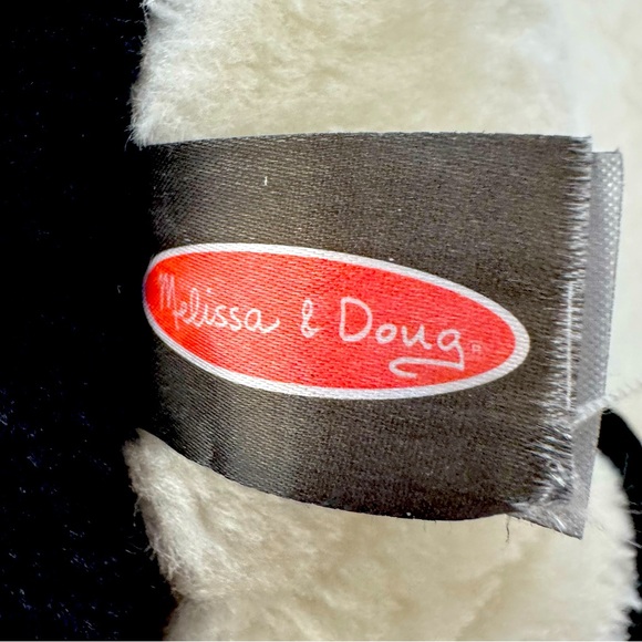 Melissa & Doug Giant Pinguin plush - Picture 9 of 14